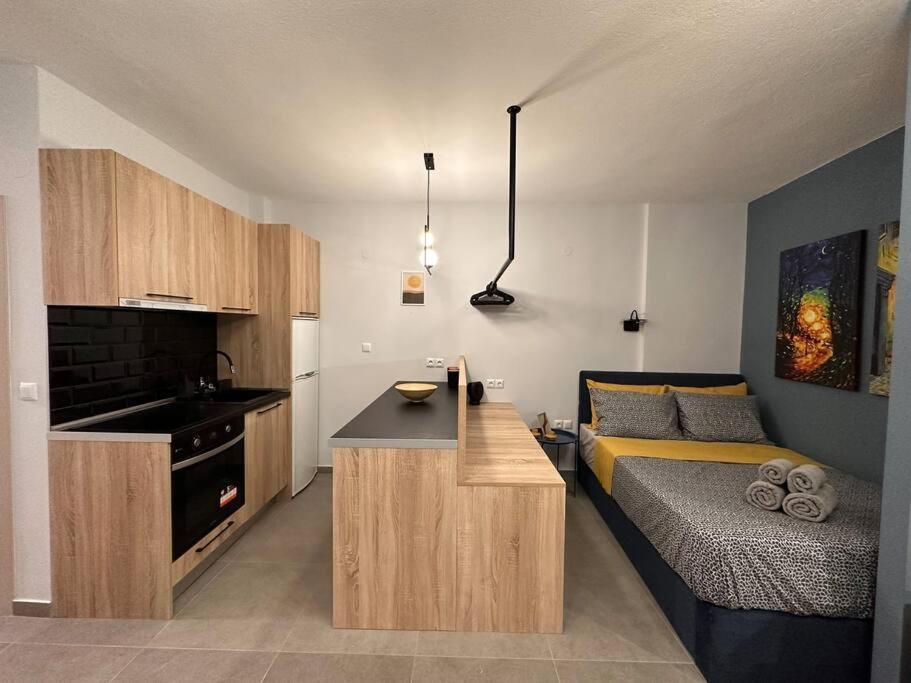 The Yellowblue Apartment, Downtown 테살로니키 외부 사진